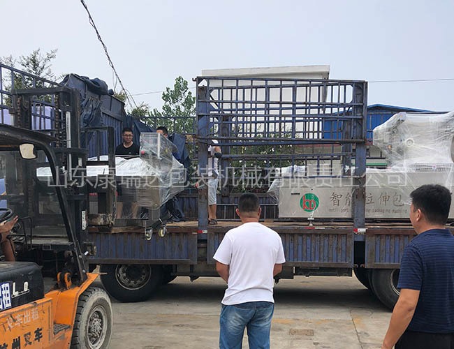 發(fā)貨現(xiàn)場(chǎng)